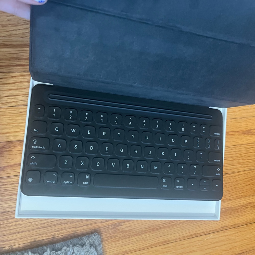 Apple Smart Keyboard - Picture 2 of 4